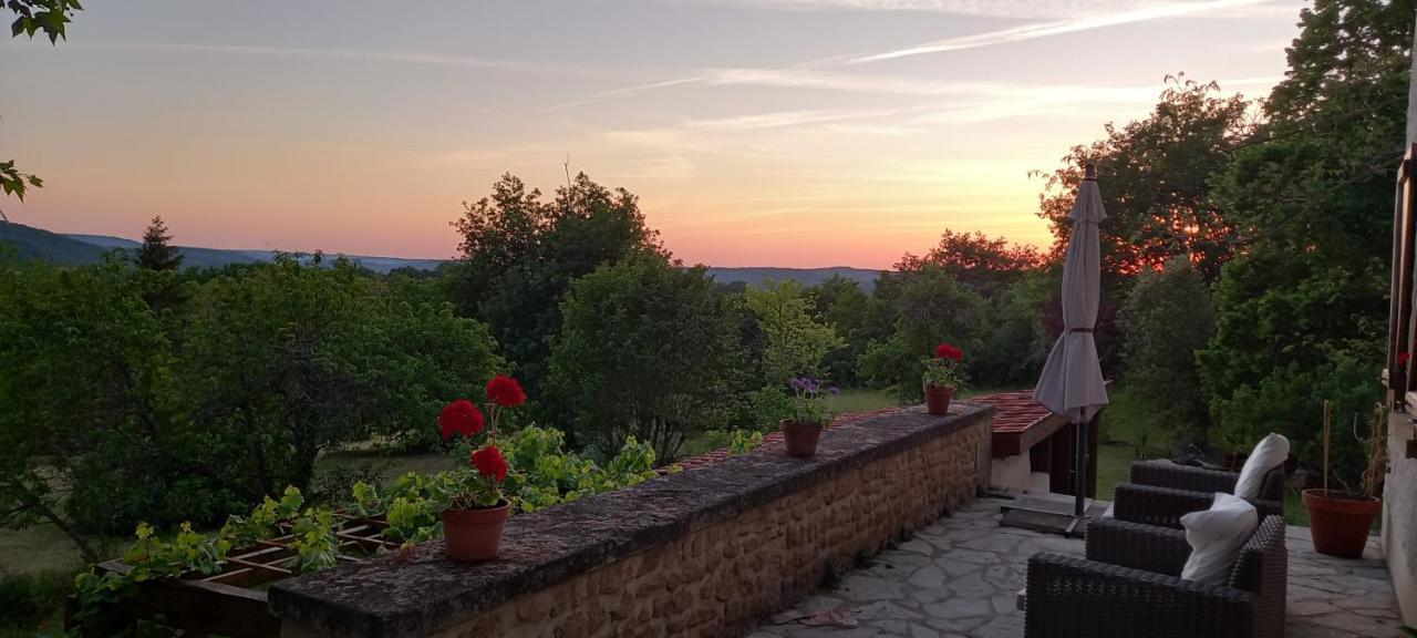 Au Soleil Couchant Saint-Julien-de-Lampon Экстерьер фото